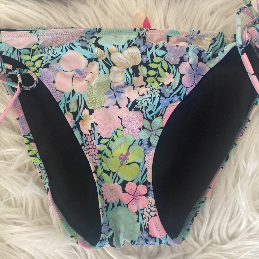 SOLD Victoria Secret Floral Bikini Set - Picture 2 of 6